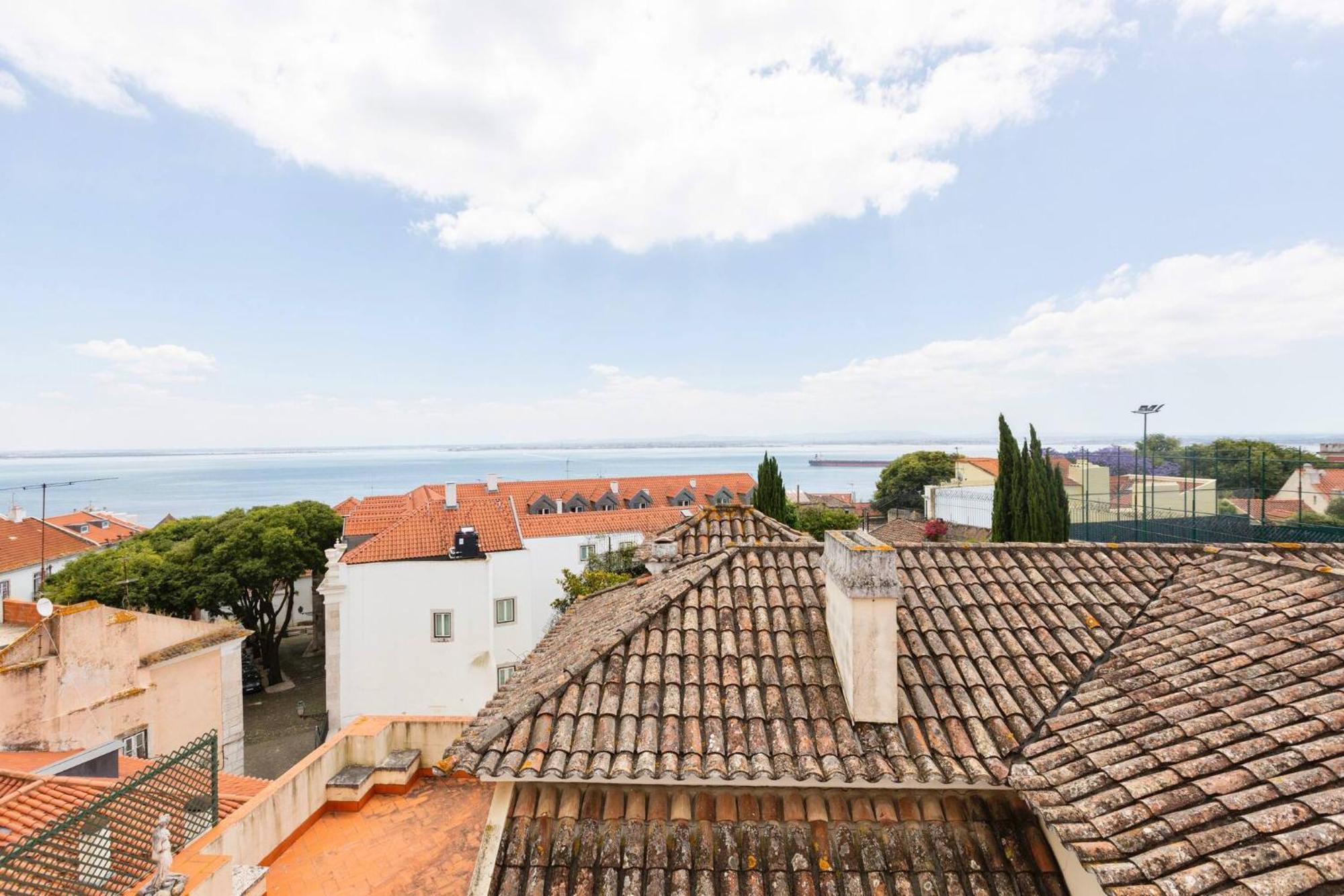 My Lx Flat Castle Alfama Apartments Lisbon Bagian luar foto