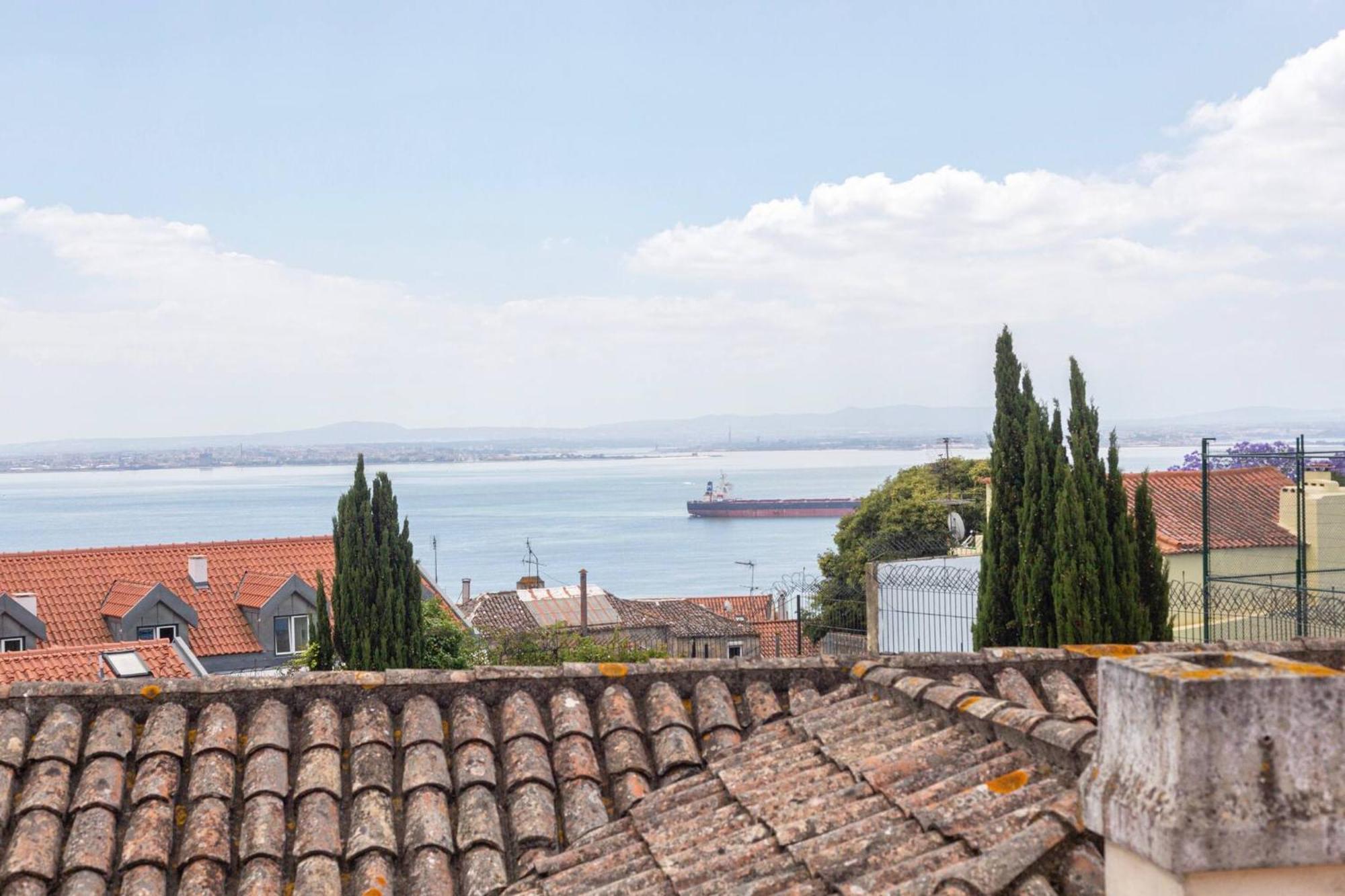 My Lx Flat Castle Alfama Apartments Lisbon Bagian luar foto