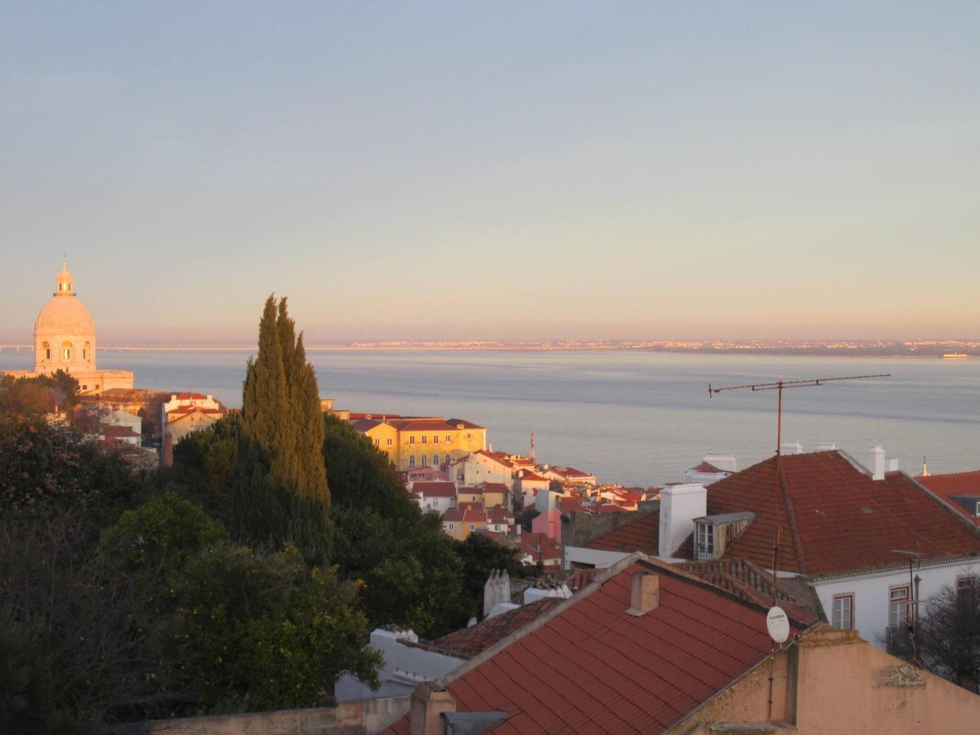 My Lx Flat Castle Alfama Apartments Lisbon Bagian luar foto